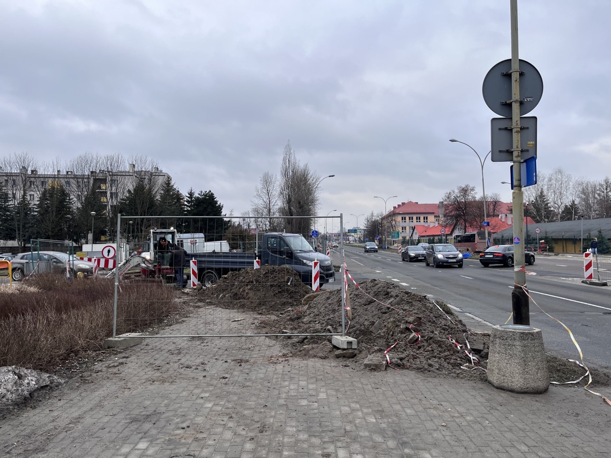Rozbudowa skrzyżowania ul. Lwowskiej i ul. Mieszka I [luty 2023]